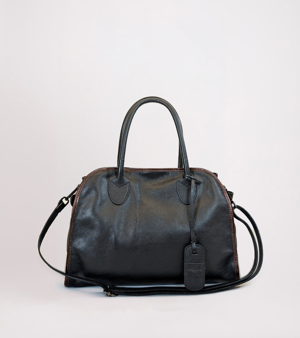 Black diamond-patterned handbag with shoulder strap