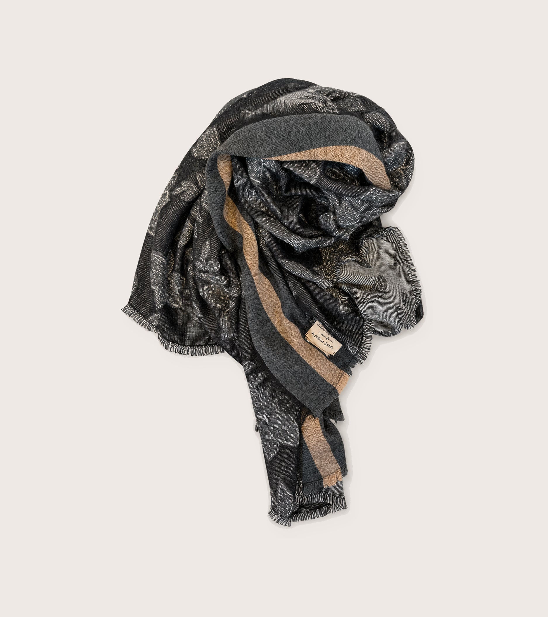 Scarf made from heather grey jacquard yarn
