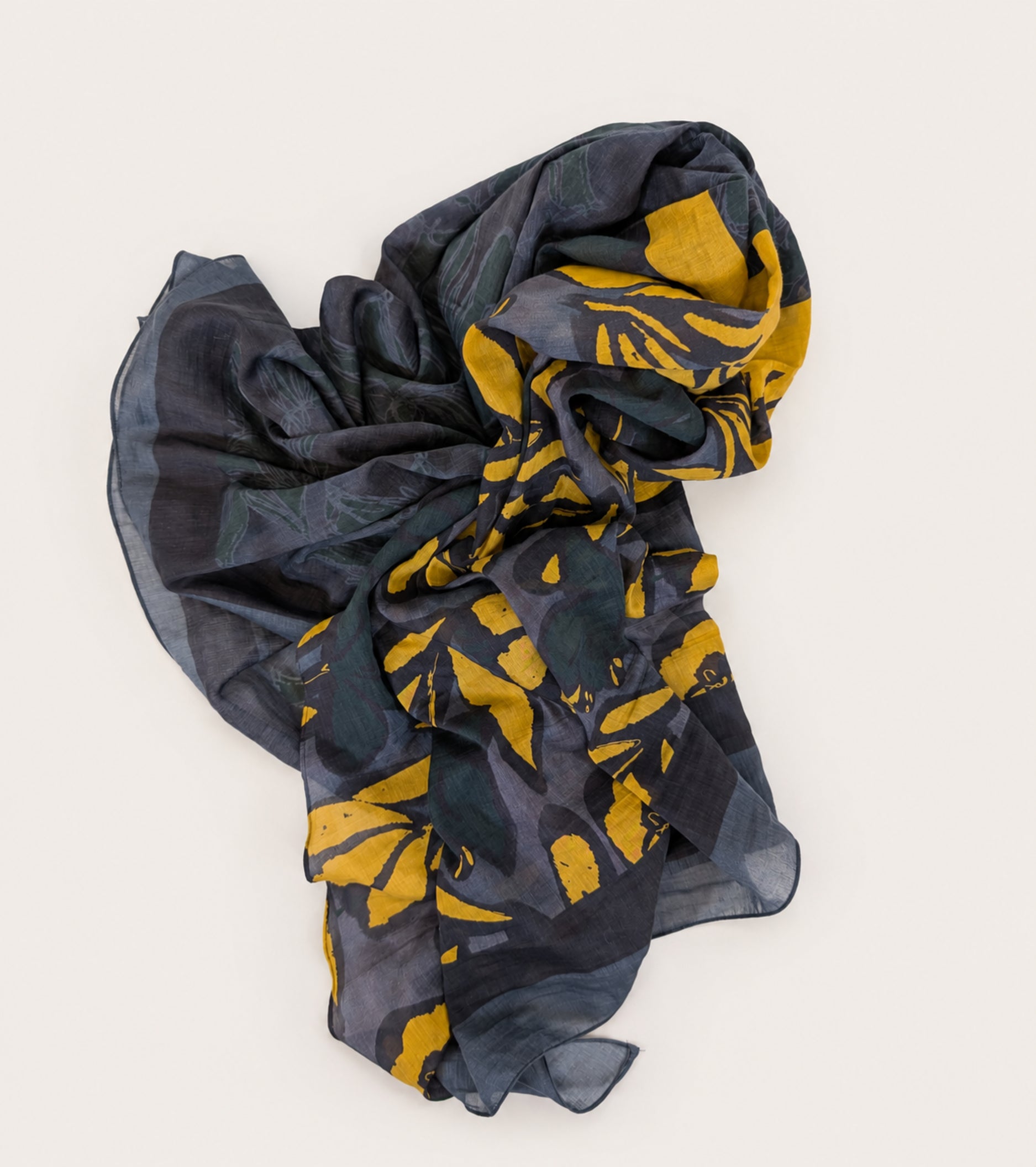 Silk-blend scarf with an oil-grey belt