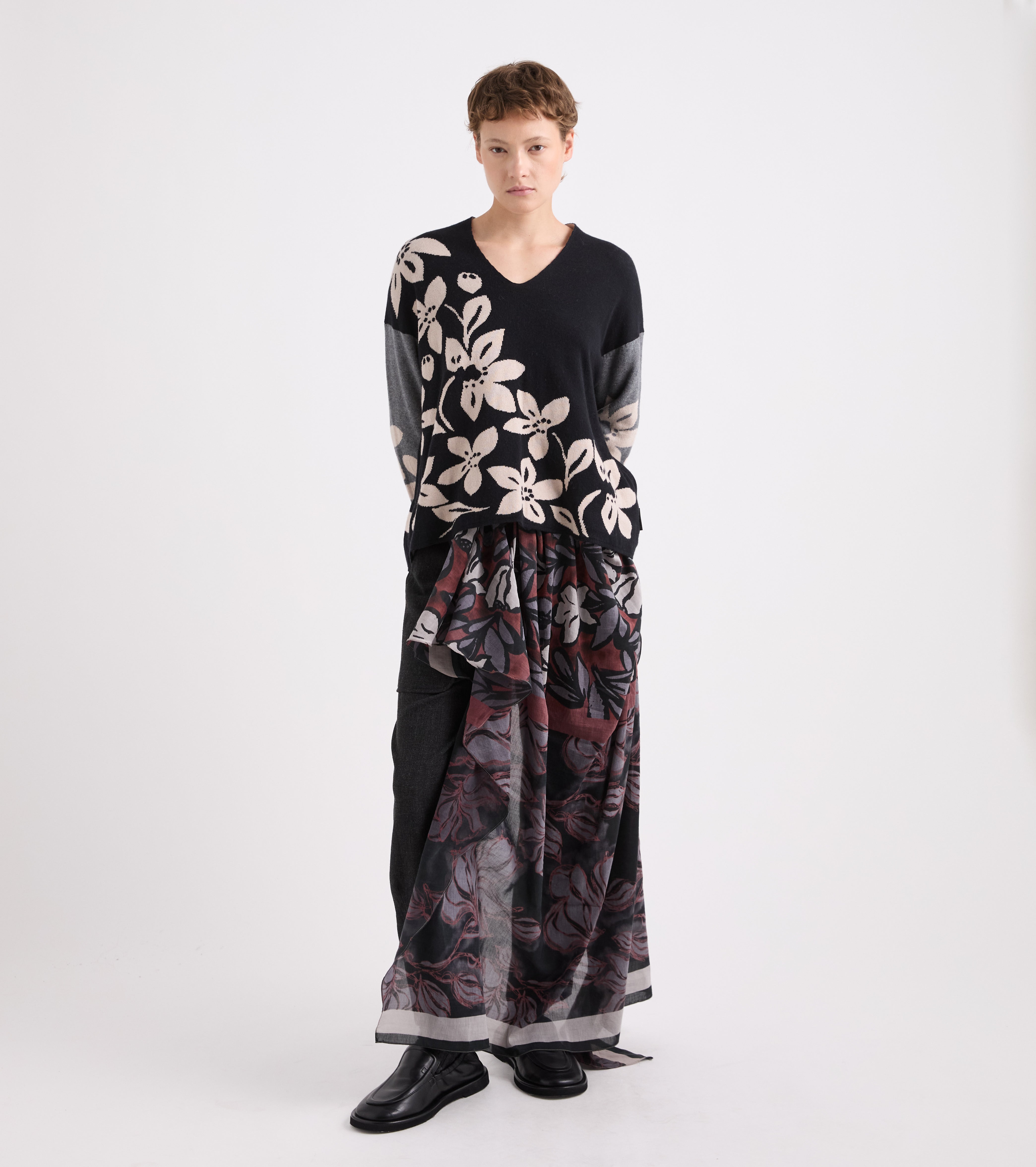 Silk-blend scarf with a grey Amareno belt